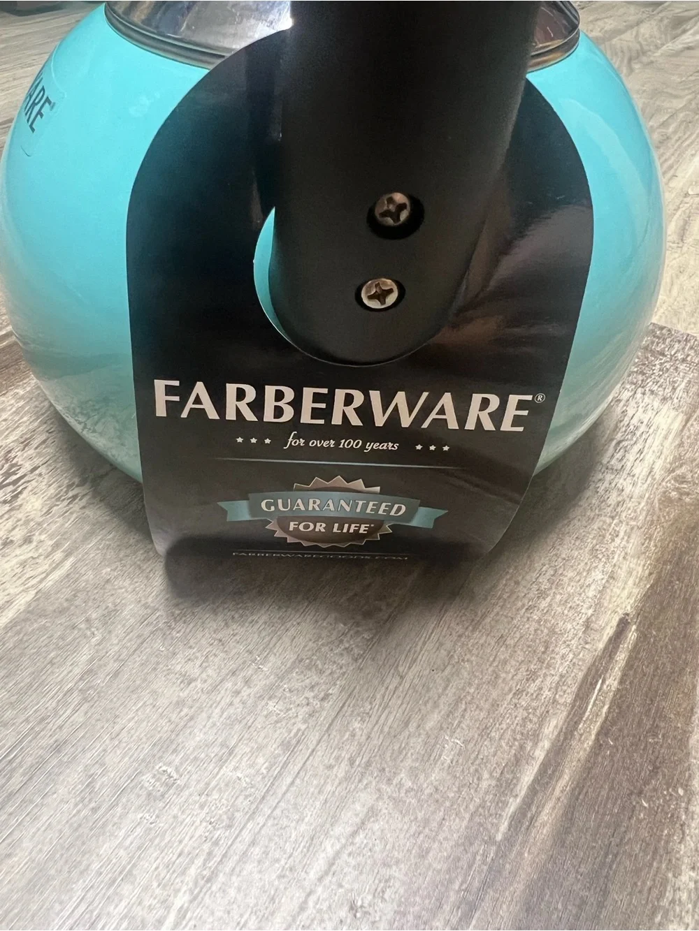 Farberware Luna 2.5 Qt Aqua Whistling Tea Kettle NWT Stovetop Enamel Pot